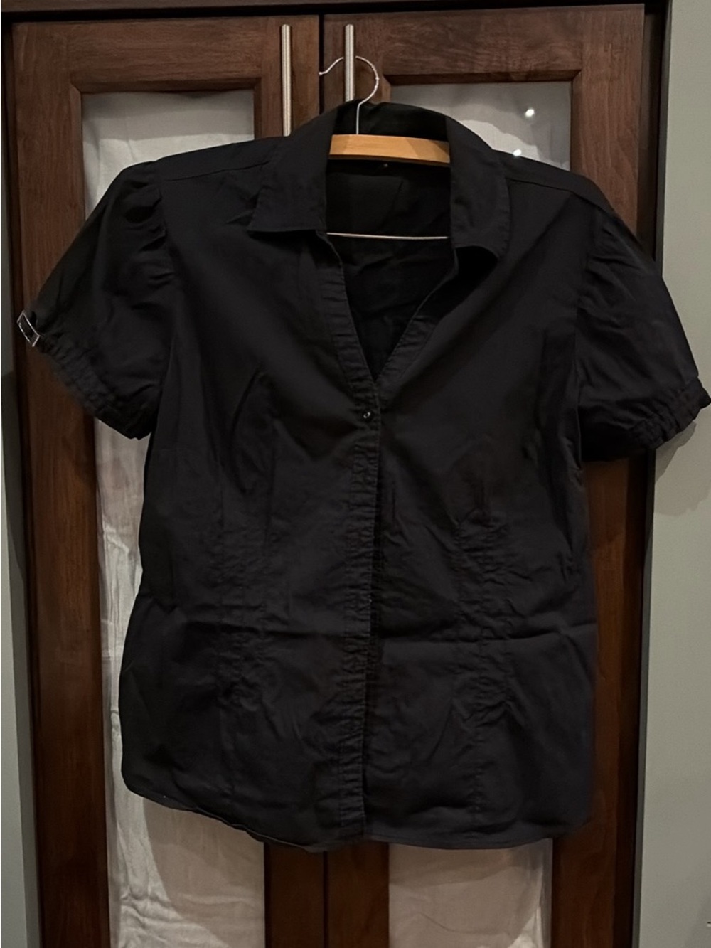Reitmans Black Short-Sleeve Button-Front Women's Shirt